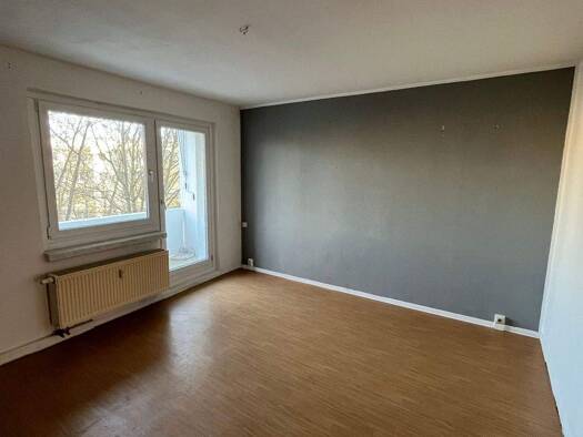 Wohnung zur Miete 266 € 2 Zimmer 48,4 m² 2. Geschoss frei ab sofort Elsterberger Straße 11 Lusan Gera 07549