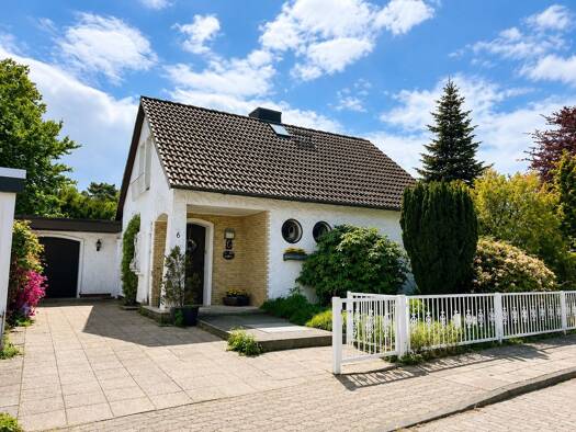 Einfamilienhaus zum Kauf 280.000 € 3 Zimmer 72 m² 711 m² Grundstück frei ab sofort Am Swatten Diek 6 Sahlenburg Cuxhaven 27476
