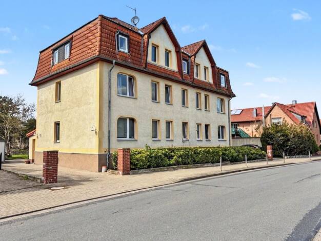 Mehrfamilienhaus zum Kauf 299.000 € 15 Zimmer 342,3 m² 1.306 m² Grundstück Grasleben Grasleben 38368