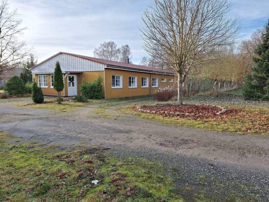 Einfamilienhaus zum Kauf 975.000 € 7 Zimmer 272 m² 14.000 m² Grundstück frei ab 31.12.2026 Ladebow Greifswald 17493