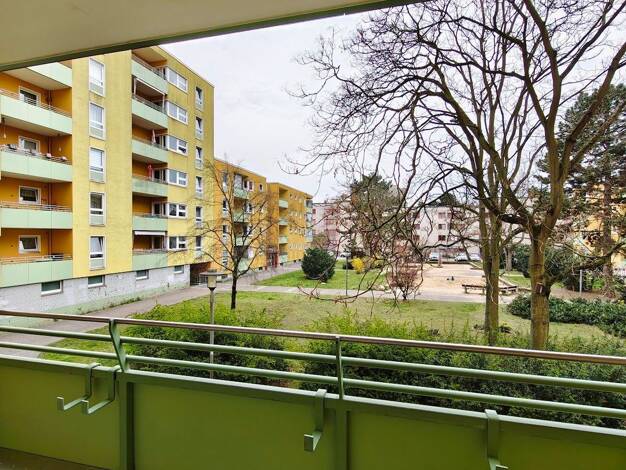 Wohnung zur Miete nur mit Wohnberechtigungsschein 321 € 2 Zimmer 62,9 m² 1. Geschoss frei ab sofort Obstallee 27 Spandau Berlin 13593