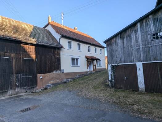 Einfamilienhaus zum Kauf 135.000 € 9 Zimmer 149,2 m² 1.085 m² Grundstück Lehenthal Kulmbach 95326