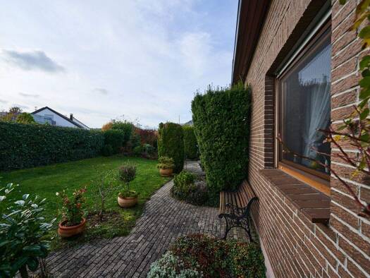 Einfamilienhaus zum Kauf 719.000 € 5,5 Zimmer 153 m² 666 m² Grundstück Dettenhausen 72135