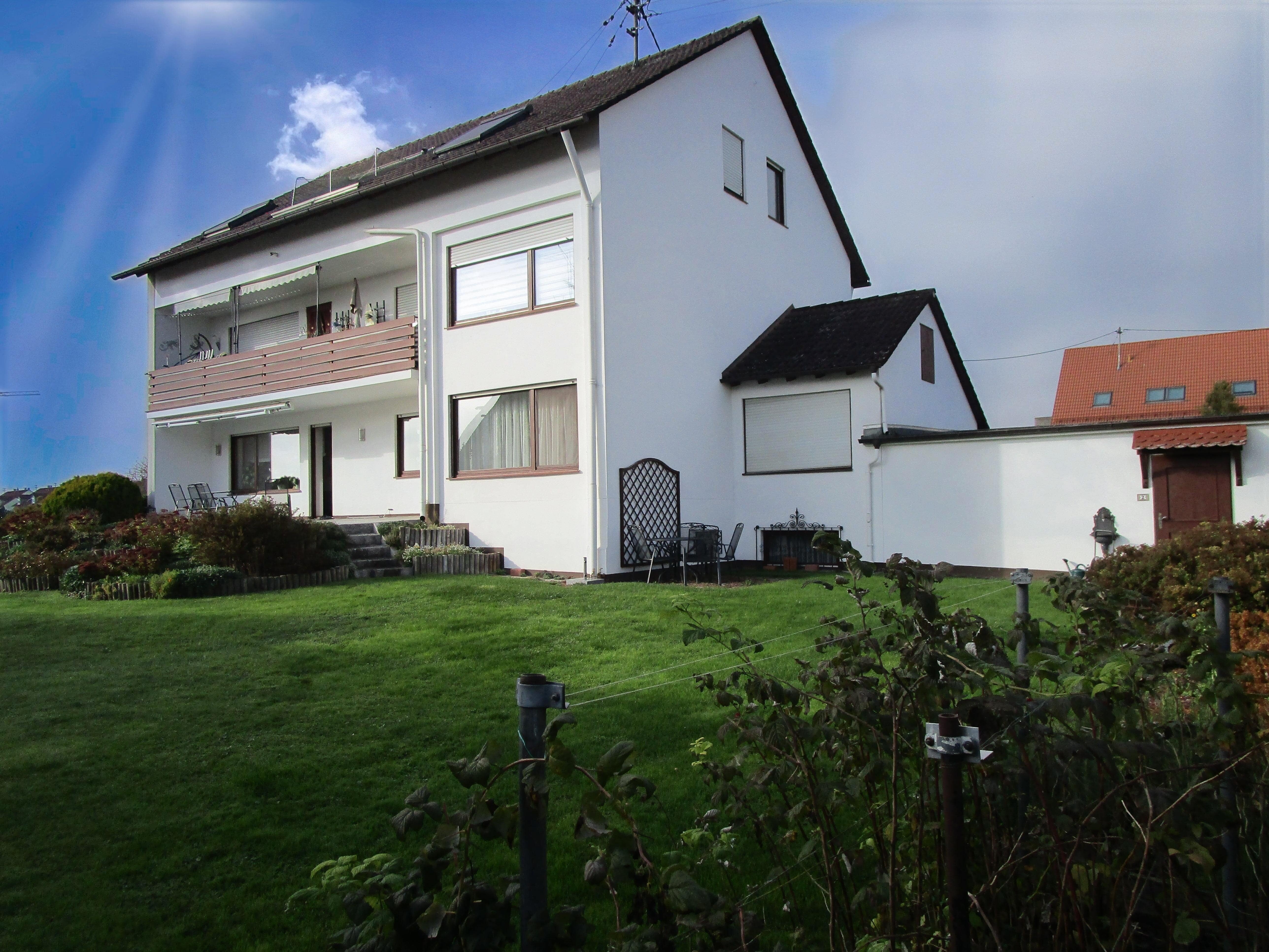 Mehrfamilienhaus zum Kauf 1.110.000 € 11 Zimmer 333 m²<br/>Wohnfläche 1.017 m²<br/>Grundstück 01.02.2025<br/>Verfügbarkeit Lechhausen - Ost Augsburg 86165