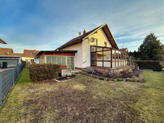 Einfamilienhaus zum Kauf 240.000 € 5 Zimmer 120 m² 657 m² Grundstück Wallersdorf 94522