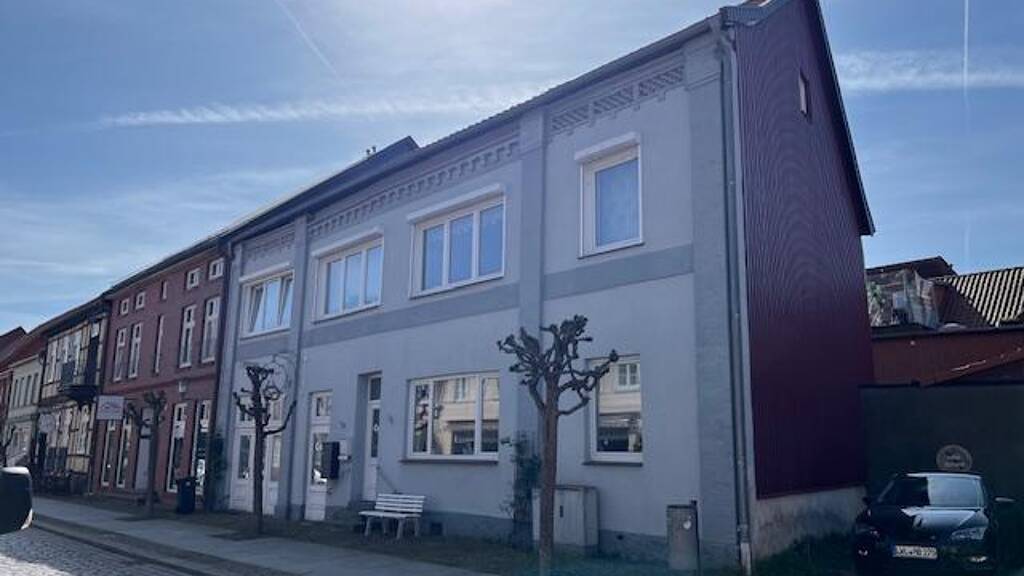 Haus zum Kauf 198.000 € 11 Zimmer 360 m² 294 m² Grundstück Boizenburg 19258