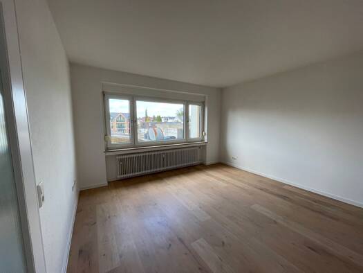 Wohnung zur Miete 920 € 3 Zimmer 100 m² 1. Geschoss frei ab 01.05.2026 Immigrath Langenfeld (Rheinland) 40764