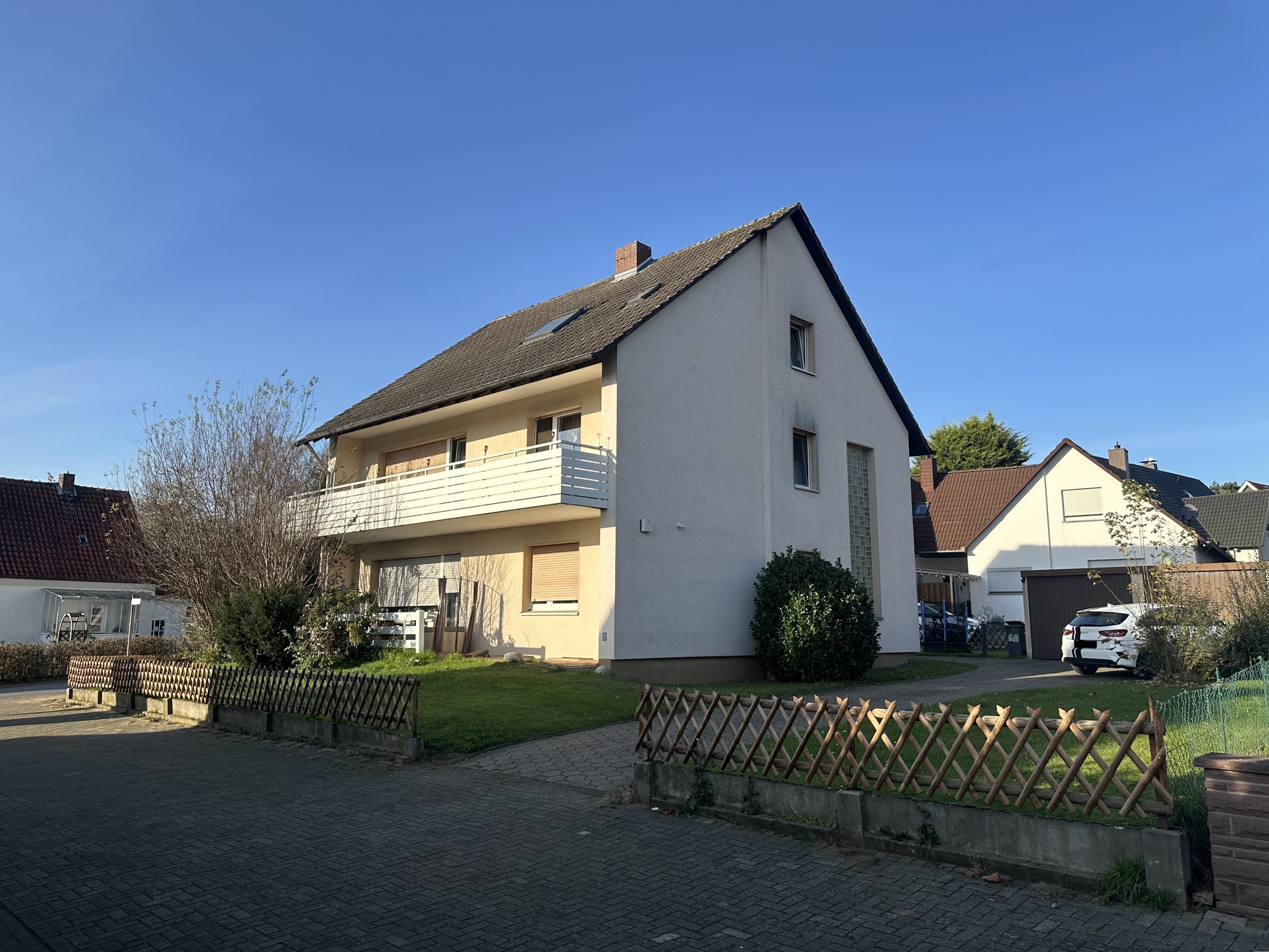 Haus zum Kauf 371.000 € 11 Zimmer 270 m²<br/>Wohnfläche 647 m²<br/>Grundstück Eidinghausen Bad Oeynhausen 32549