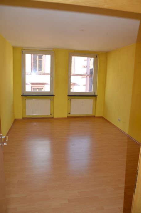 Wohnung zur Miete 780 € 4 Zimmer 115 m²<br/>Wohnfläche 2.<br/>Geschoss Hauptstraße 35 Karlstadt Karlstadt 97753