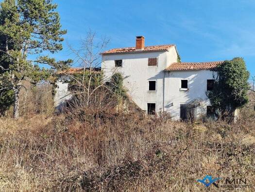 Einfamilienhaus zum Kauf 379.000 € 7 Zimmer 315 m² 4.000 m² Grundstück Oprtalj 52428