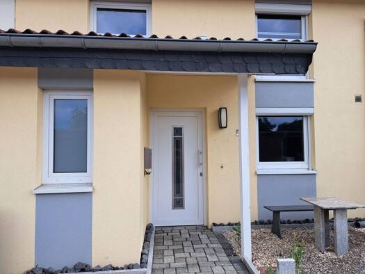 Reihenhaus zur Miete 1.600 € 3 Zimmer 135 m² frei ab sofort Kaltenweide Langenhagen 30855