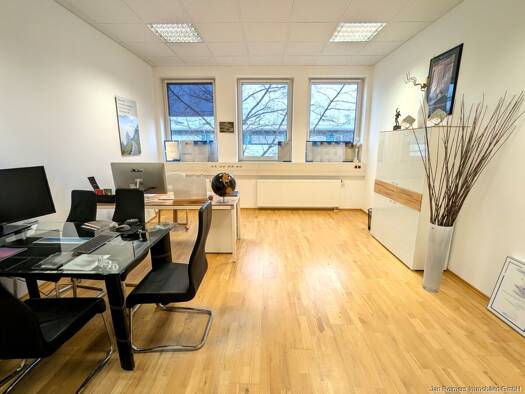 Bürofläche zur Miete 7 € 4 Zimmer 114 m² Bürofläche Weilheim Weilheim in Oberbayern 82362