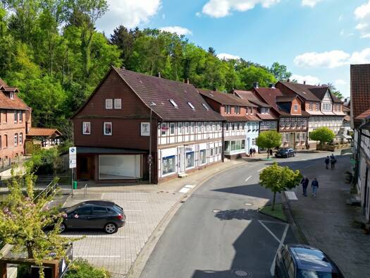 Haus zum Kauf 98.500 € 7 Zimmer 229 m² Grundstück frei ab sofort Oberstraße 107 Bad Salzdetfurth Bad Salzdetfurth 31162