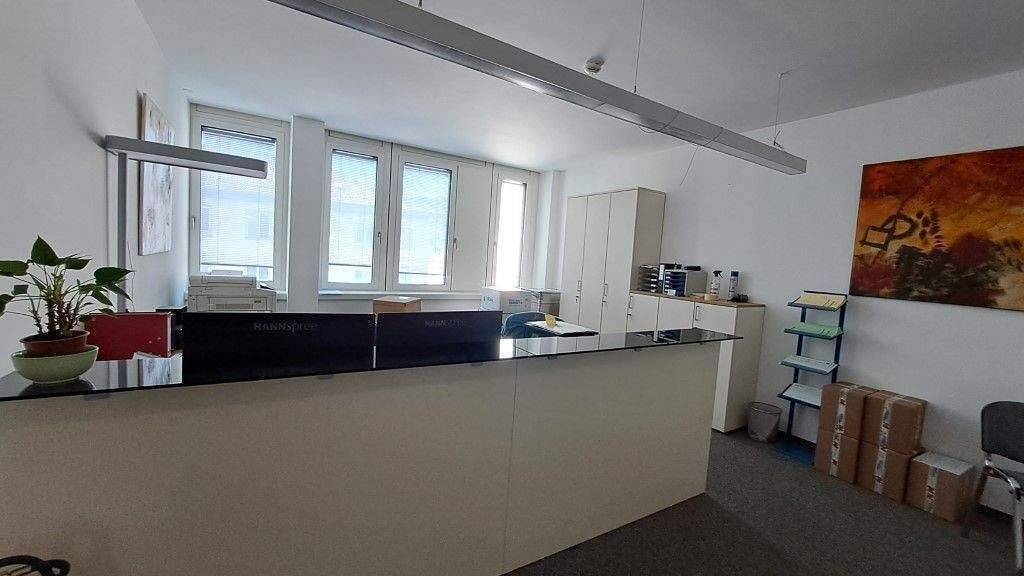Büro zur Miete 14,34 € 9 Zimmer 150 m² Bürofläche Innsbruck Innsbruck-Stadt 6020