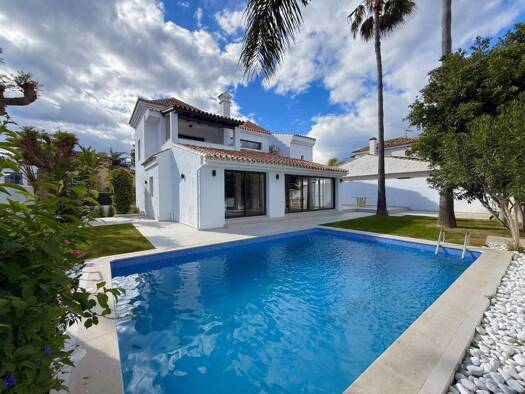 Chalet zur Miete 15.000 € 5 Zimmer 360 m² 516 m² Grundstück Marbella 29660