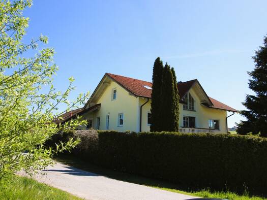 Wohnung zur Miete 690 € 3 Zimmer 76 m² EG Sankt Salvator Bad Griesbach i.Rottal 94086