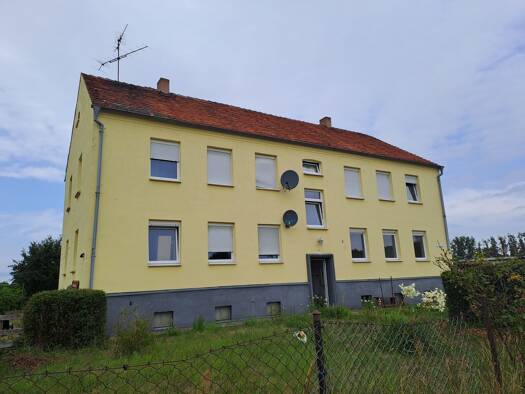 Wohnung zur Miete 420 € 3 Zimmer 65 m² frei ab sofort Rhinow Rhinow 14728