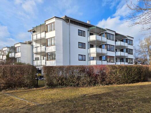 Wohnung zur Miete 1.015 € 2 Zimmer 61,1 m² 3. Geschoss frei ab 01.04.2026 Rathausstr. 52 Unterhaching 82008
