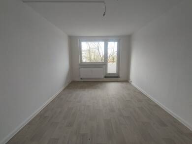 Wohnung zur Miete 445 € 4 Zimmer 71,6 m² 2. Geschoss Karl-Liebknecht-Straße 47 Sangerhausen Sangerhausen 06526