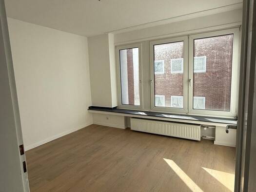 Wohnung zur Miete 720 € 2 Zimmer 43 m² Geschoss 1/2 frei ab sofort Wersten Düsseldorf 40589
