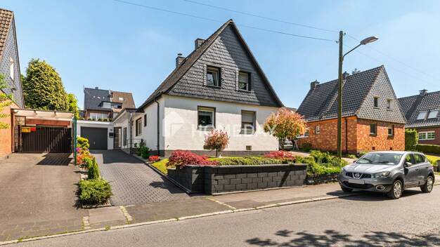 Doppelhaushälfte zum Kauf 305.000 € 3 Zimmer 88 m² 380 m² Grundstück Harpen - Rosenberg Bochum 44805