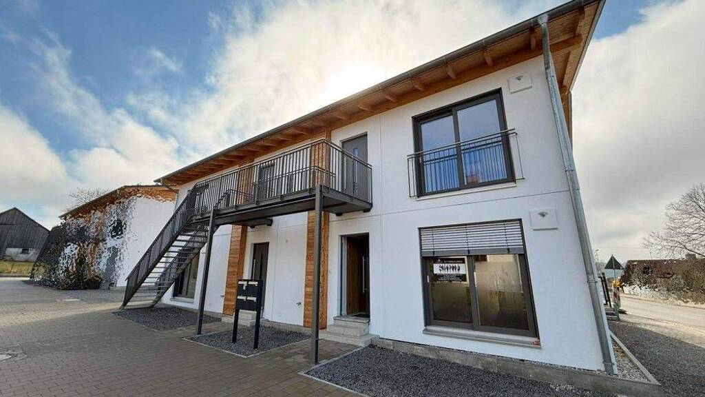 Immobilie in Altenthann - Moderne 2-Zimmer-Wohnung mit Balkon – stilvoll wohnen im energieeffizienten Neubau - Bild 2