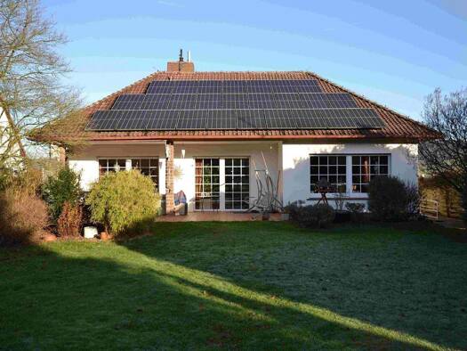 Einfamilienhaus zum Kauf 229.000 € 3 Zimmer 143 m² 1.000 m² Grundstück Nelkenstraße 10 Holzen Eschershausen 37632