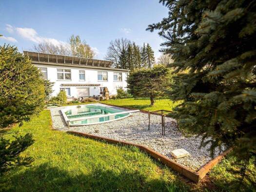 Einfamilienhaus zur Versteigerung 270.000 € 16 Zimmer 1.400 m² Grundstück St. Egidien 09356