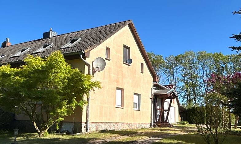Doppelhaushälfte zum Kauf 199.000 € 6 Zimmer 127 m² 1.975 m² Grundstück Groß Polzin Groß Polzin 17390