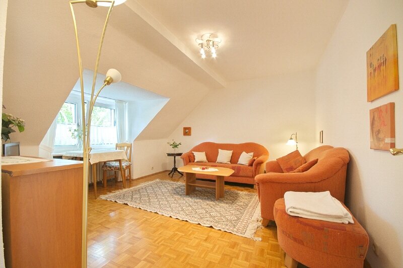 Wohnung zur Miete Wohnen auf Zeit 725 € 2 Zimmer 55 m²<br/>Wohnfläche ab sofort<br/>Verfügbarkeit Huttrop Essen 45136