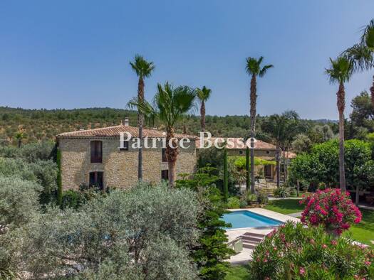 Weingut zum Kauf 9.975.000 € 80.821 m² Grundstück La Ville Bandol 83150