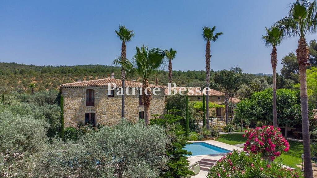Weingut zum Kauf 9.975.000 € 80.821 m² Grundstück La Ville Bandol 83150