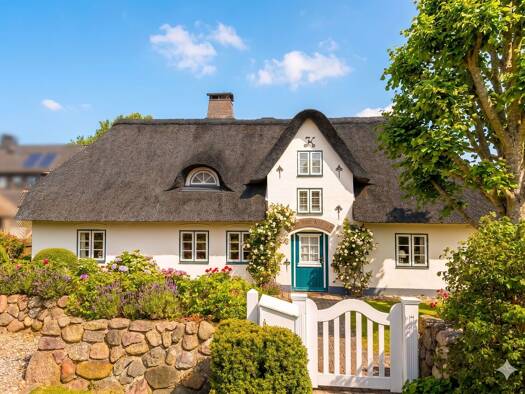 Haus zum Kauf 1.950.000 € 8 Zimmer 181 m² 906 m² Grundstück Nebel 25946