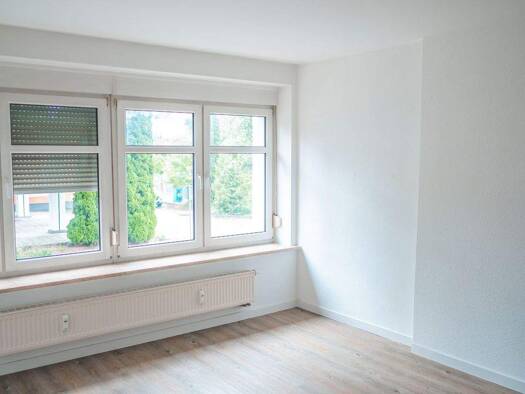 Wohnung zur Miete 492 € 2 Zimmer 82 m² frei ab sofort Berliner Straße 137 Innenstadt Gera 07545