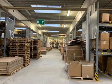 Lagerhalle zur Miete 1.913 m² Lagerfläche teilbar ab 1.913 m² Köln 50767