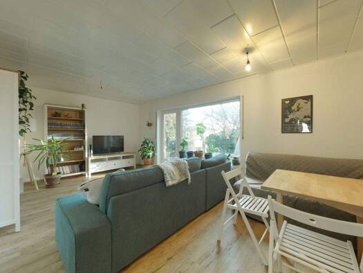 Wohnung zur Miete 900 € 2 Zimmer 75 m² EG Harleshausen Kassel / Harleshausen 34128