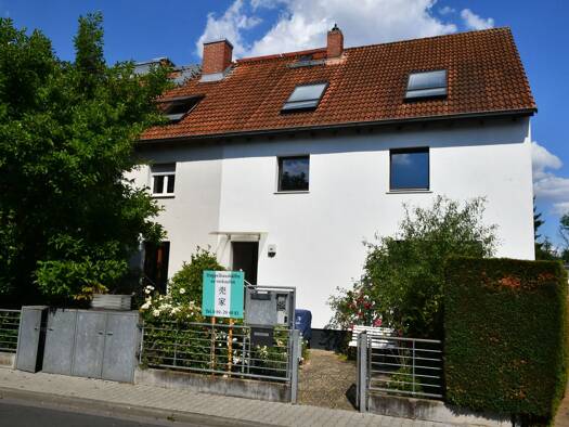 Doppelhaushälfte zum Kauf provisionsfrei 685.000 € 5,5 Zimmer 197 m² 630 m² Grundstück frei ab sofort Am Treutengraben Praunheim Mitte-West 60488