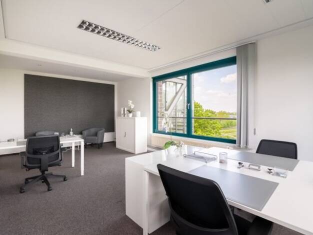 Bürofläche zur Miete provisionsfrei 719 € 100 m² Bürofläche teilbar von 30 m² bis 100 m² Flughafenallee 26 Neuenland Bremen 28199