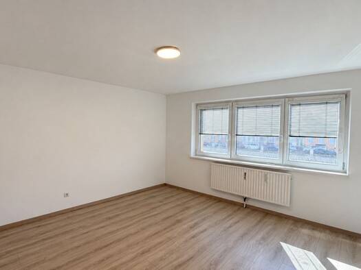 Wohnung zur Miete 531 € 1 Zimmer 32 m² 1. Geschoss frei ab 01.11.2026 Wien 1060