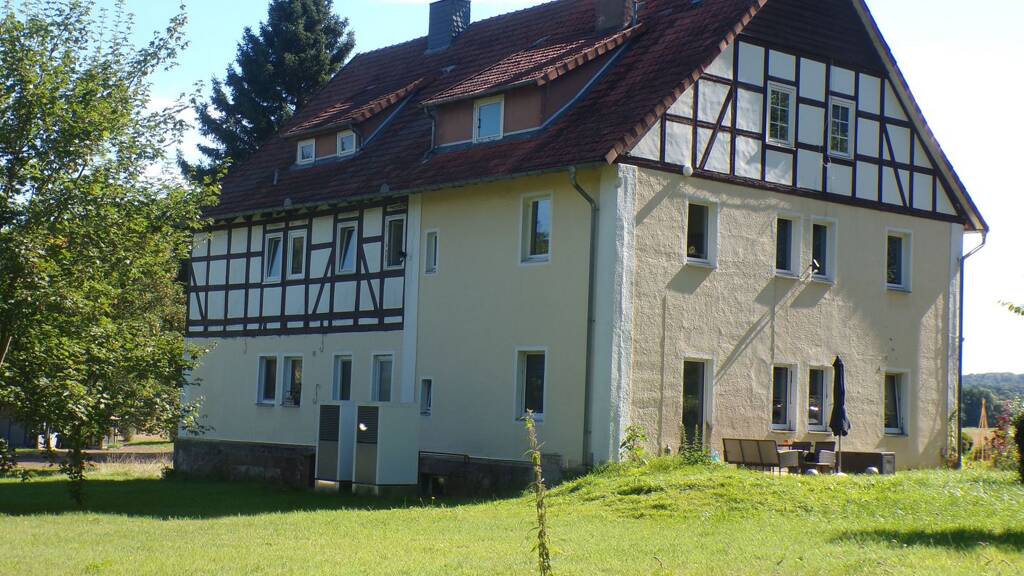Mehrfamilienhaus zum Kauf provisionsfrei 375.000 € 18 Zimmer 395 m² 6.850 m² Grundstück Eichenkrug 3 Benniehausen Gleichen 37130