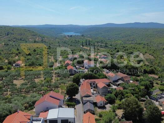 Einfamilienhaus zum Kauf 255.000 € 3 Zimmer 184 m² Skradin 22222