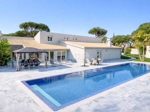 Haus zum Kauf 3.450.000 € 315 m² 2.107 m² Grundstück Quarteira 8125-507