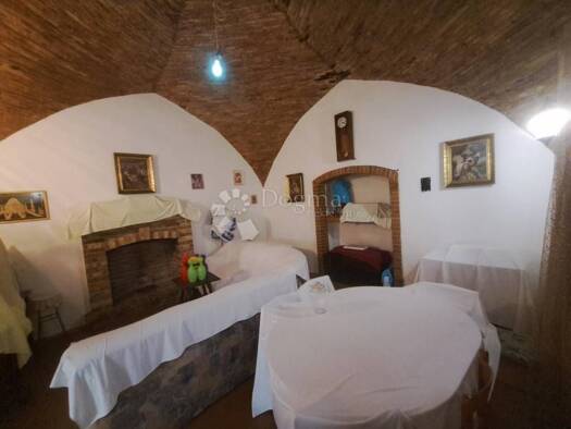 Haus zum Kauf 395.000 € 7 Zimmer 175 m² Mali Losinj