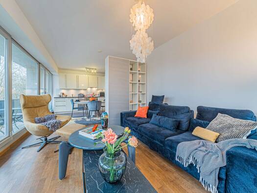 WG-Zimmer zur Miete auf Zeit 3.370 € 76 m² 1. Geschoss frei ab 01.09.2026 Sachsenhausen Süd 60594