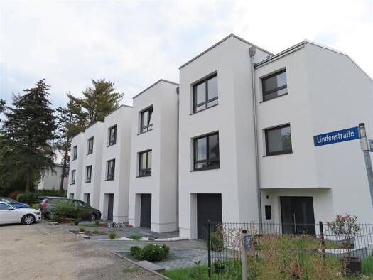 Haus zur Miete 1.749 € 5 Zimmer 151 m² frei ab 01.01.2027 Lindenstraße Wiederitzsch Leipzig 04158