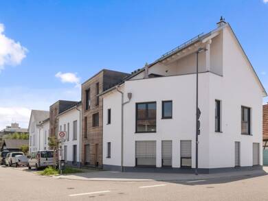 Wohn- und Geschäftshaus zum Kauf als Kapitalanlage geeignet 4.995.000 € 1.114,2 m² 1.231 m² Grundstück Kandel 76870