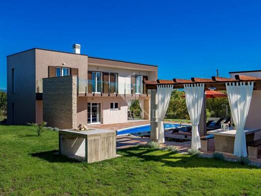 Einfamilienhaus zum Kauf 757.000 € 8 Zimmer 1.539 m² Grundstück Labin 52220