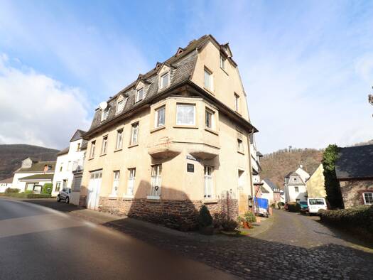 Einfamilienhaus zum Kauf 175.000 € 7 Zimmer 180 m² 187 m² Grundstück Pünderich 56862