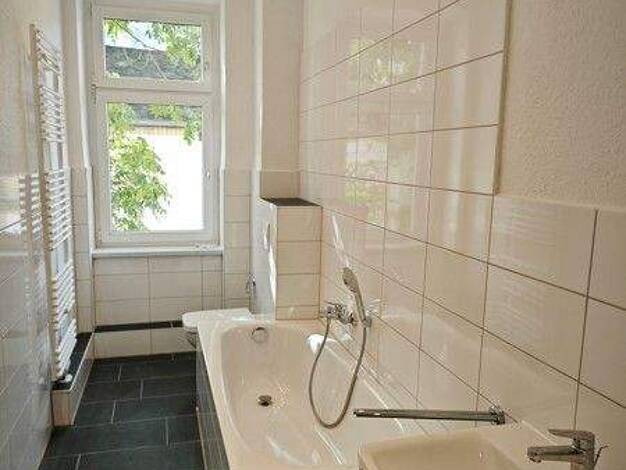 Wohnung zur Miete 620 € 3 Zimmer 74,7 m² 1. Geschoss frei ab 20.01.2026 Reclamstr. 46 Neustadt-Neuschönefeld Leipzig 04315