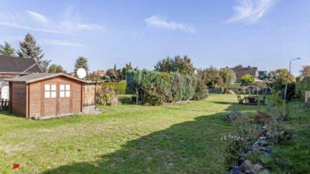 Doppelhaushälfte zum Kauf provisionsfrei 295.000 € 4 Zimmer 70 m² 815 m² Grundstück Nordwest Magdeburg 39128